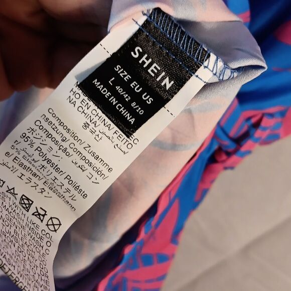 Off The Shoulder Hawaiian Short Romper - Picture 6 of 7